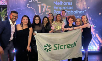 Sicredi é reconhecida como a melhor empresa para trabalhar no Brasil